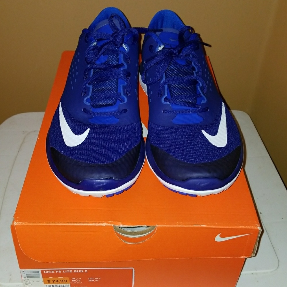 Nike FS Lite Run 2 Sneakers